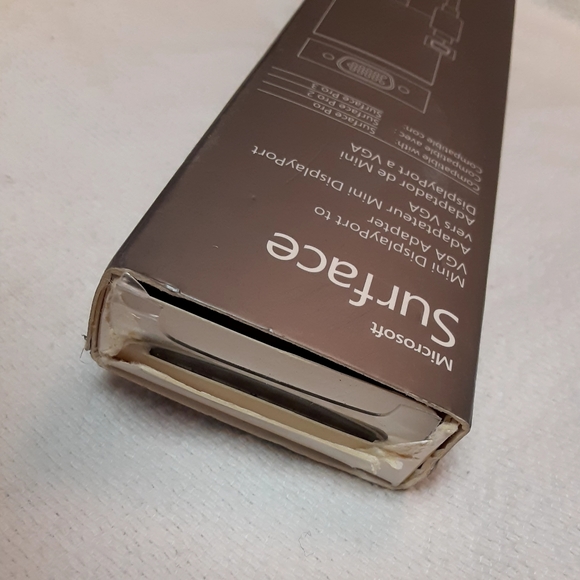 Microsoft Surface Mini Display Port to VGA Adapter - Picture 8 of 11